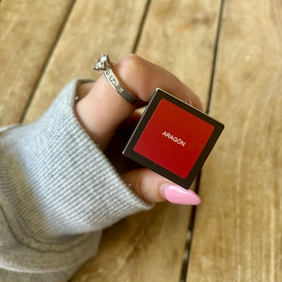 AFTERGLOW LIQUID BLUSH - Picture 3 of 12